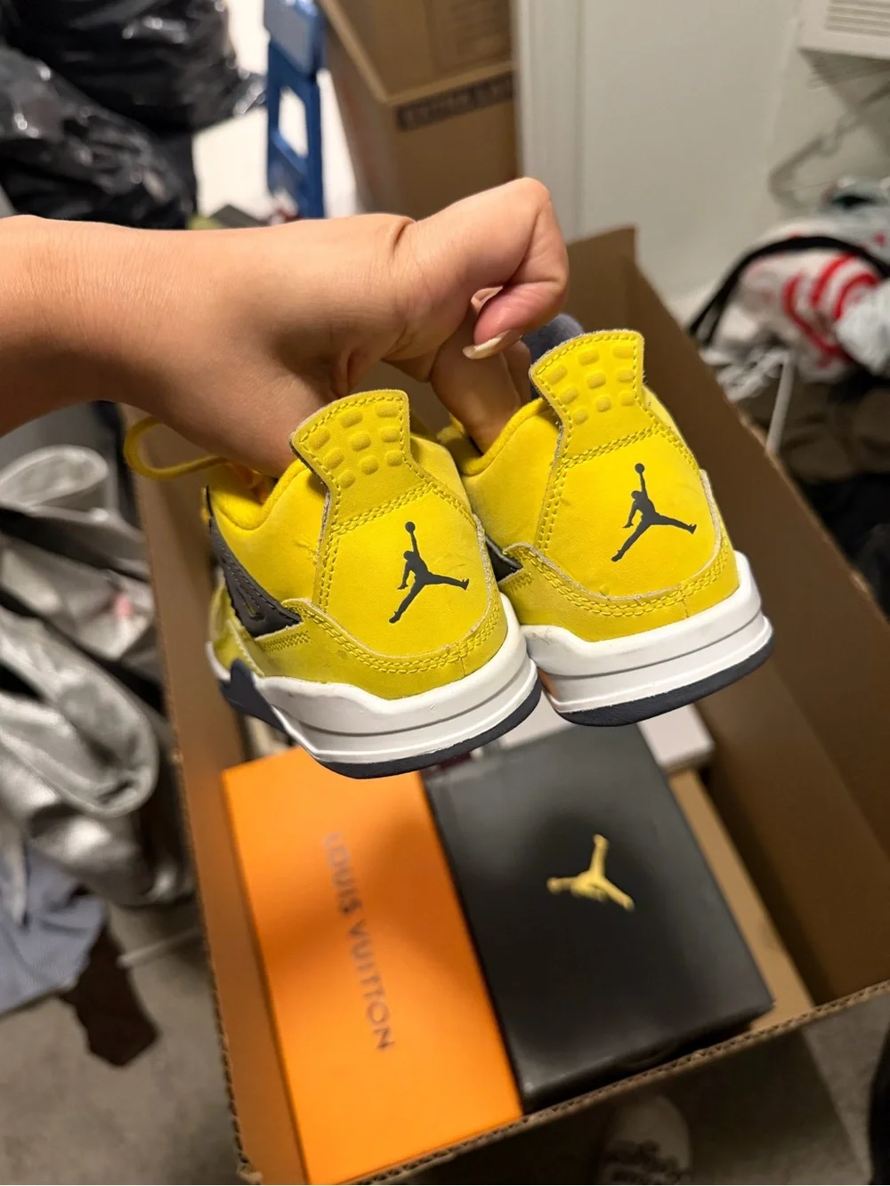 Jordan Kids Yellow and Black Retro Mesh Sneakers